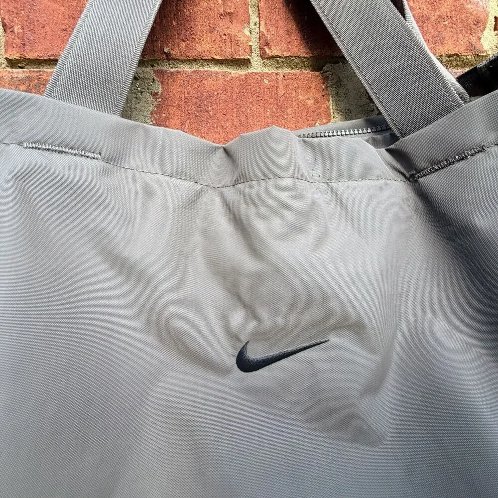 Nike Gym Tote Bag Shoulder Strap Gray, Sportswear Essential
